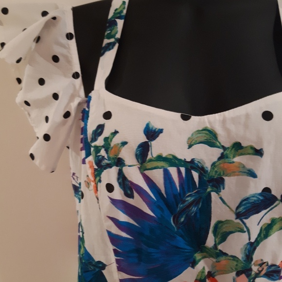 🏵️BOGO🏵️ Bold Elements Sz Small Tropical Top NWT - Picture 2 of 8